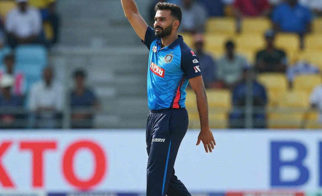 ঢাকা টেস্ট, তৃতীয় দিনের চা: চেজের ৩/৬ আসলে পিচের গল্প নয়, ব্যাটসম্যানের সিদ্ধান্তের গল্প ঢাকা টেস্ট, তৃতীয় দিনের চা: চেজের ৩/৬ আসলে পিচের গল্প নয়, ব্যাটসম্যানের সিদ্ধান্তের গল্প