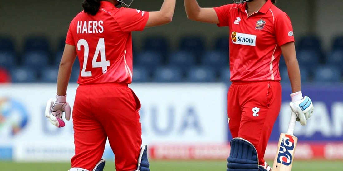 পিঙ্ক বলের টেস্ট ট্রায়াল: লাল থেকে মাঝপথে গোলাপি নয়, আইসিসির আসল নিয়ম কী পিঙ্ক বলের টেস্ট ট্রায়াল: লাল থেকে মাঝপথে গোলাপি নয়, আইসিসির আসল নিয়ম কী