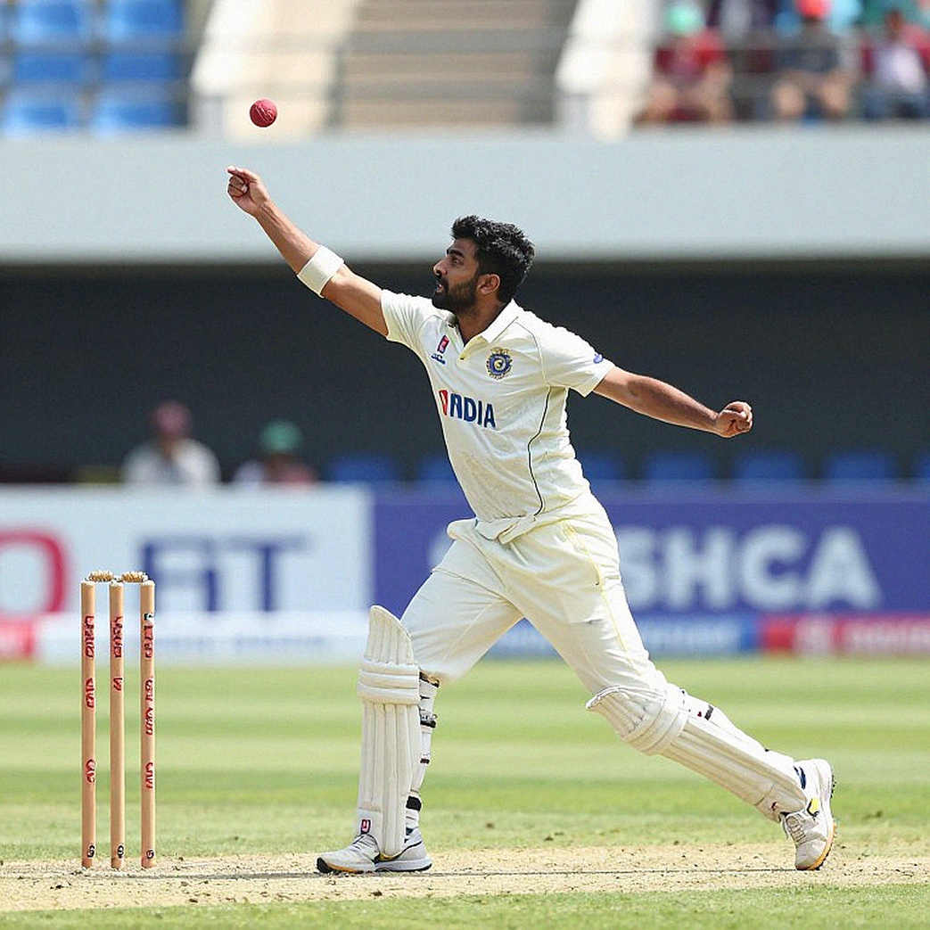 বারো অধ্যায়ের ইনিংস: বাংলাদেশের হিঞ্জ ওভার, খালি স্টেডিয়ামের সংকেত এবং ট্রান্সফার উইন্ডোর হিসাব