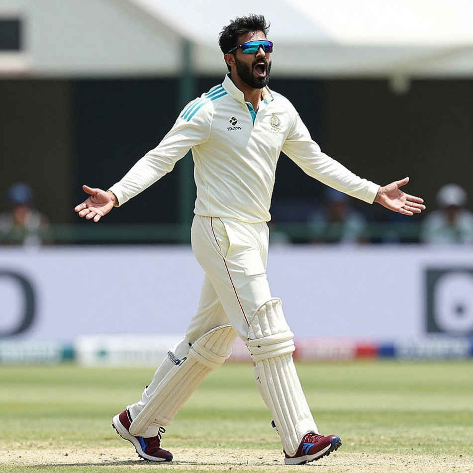 ওয়ানডে বোলিংয়ের শীর্ষ পাঁচেই পাঁচ স্পিনার: রশিদ খানের ৭৪২ পয়েন্ট যে ফাঁকটা ঢেকে রাখে ওয়ানডে বোলিংয়ের শীর্ষ পাঁচেই পাঁচ স্পিনার: রশিদ খানের ৭৪২ পয়েন্ট যে ফাঁকটা ঢেকে রাখে